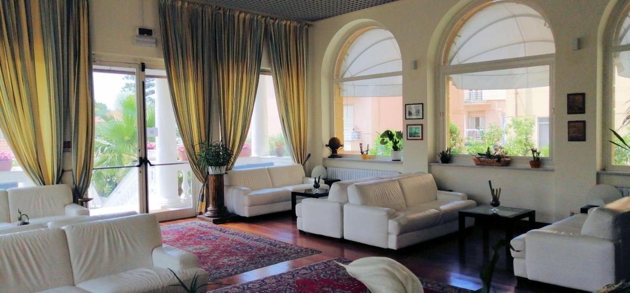 Hotel Morandi Sanremo Luaran gambar