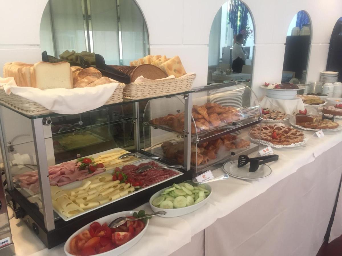 Hotel Morandi Sanremo Luaran gambar