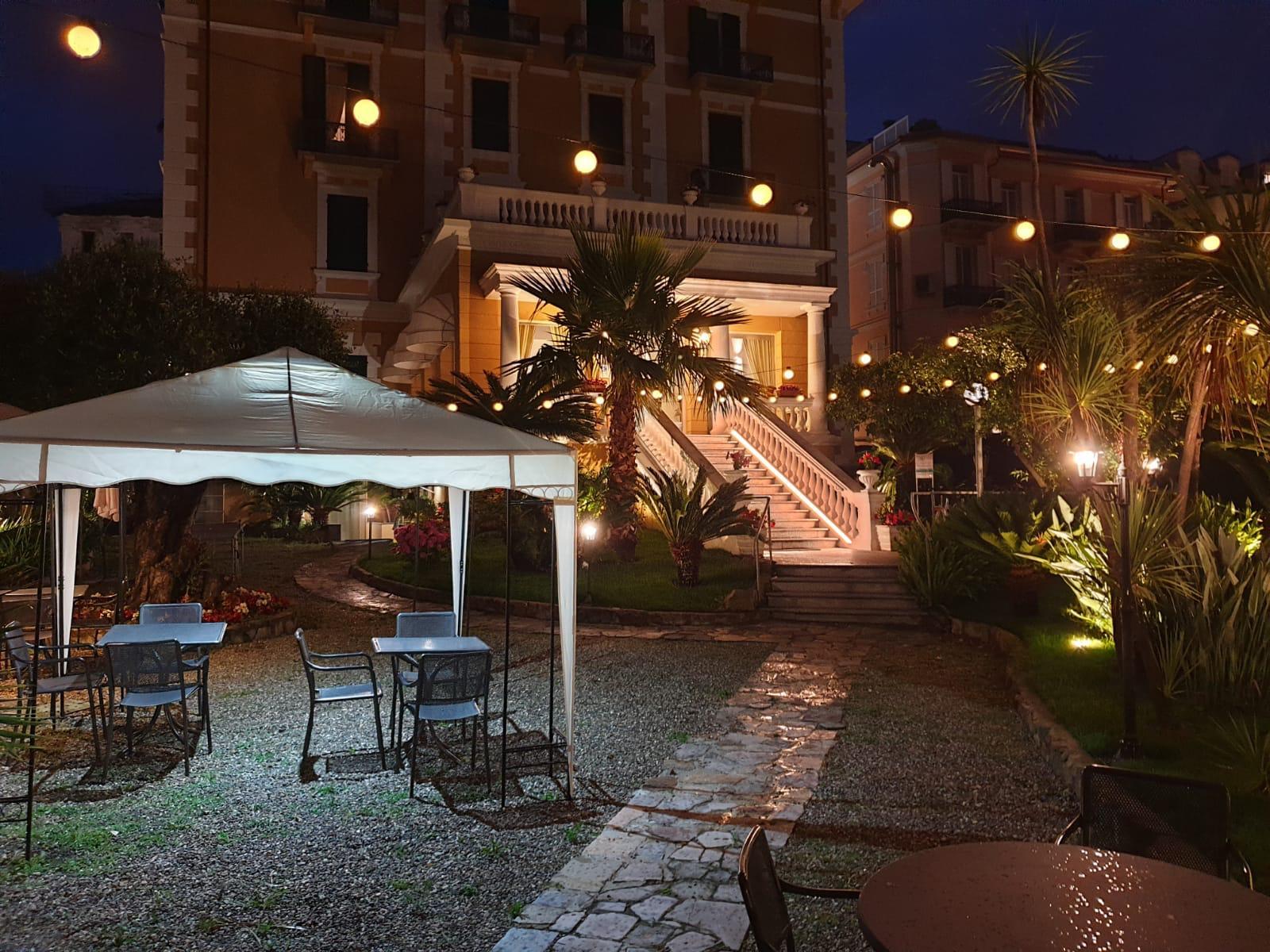 Hotel Morandi Sanremo Luaran gambar