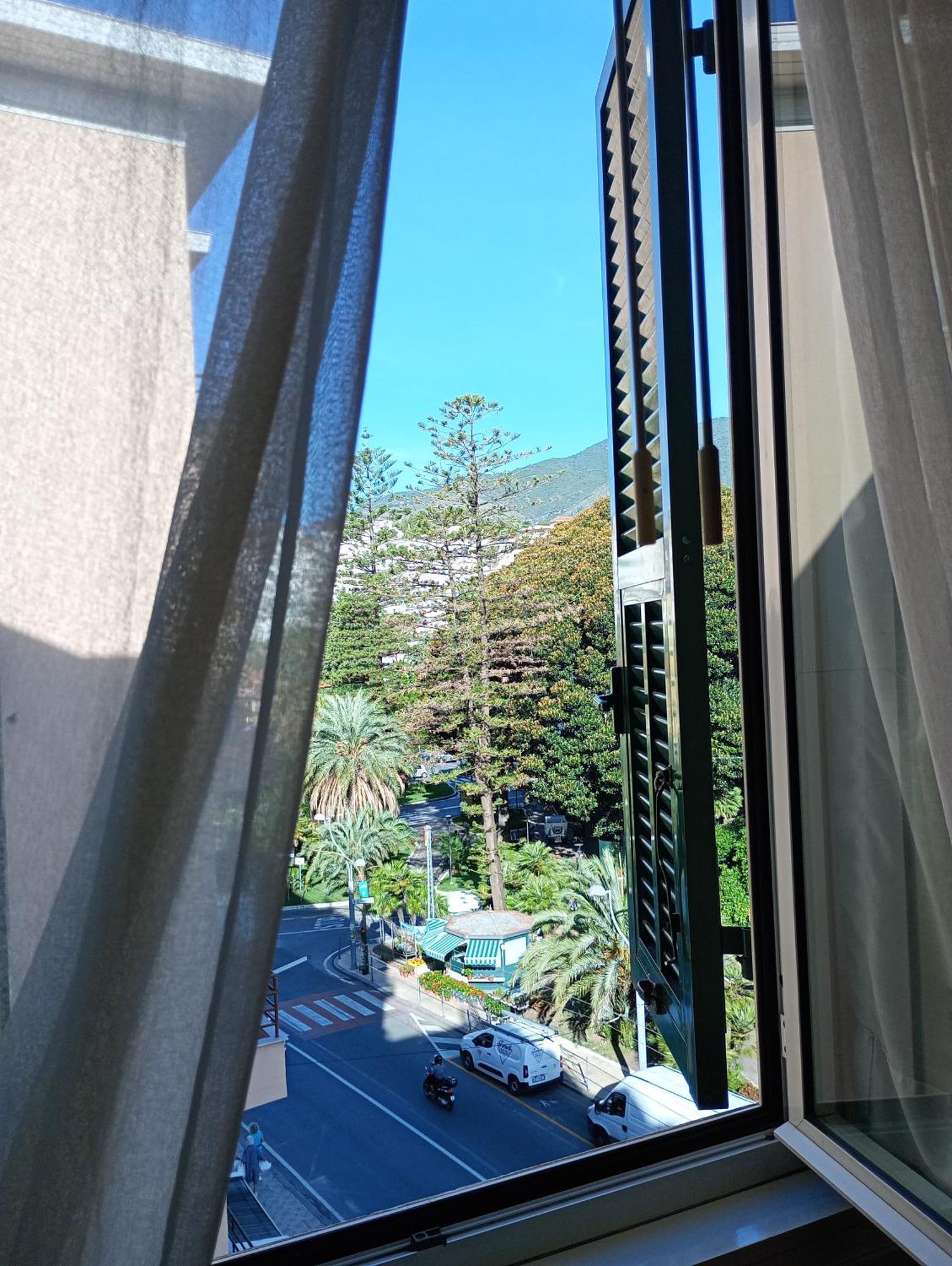 Hotel Morandi Sanremo Luaran gambar