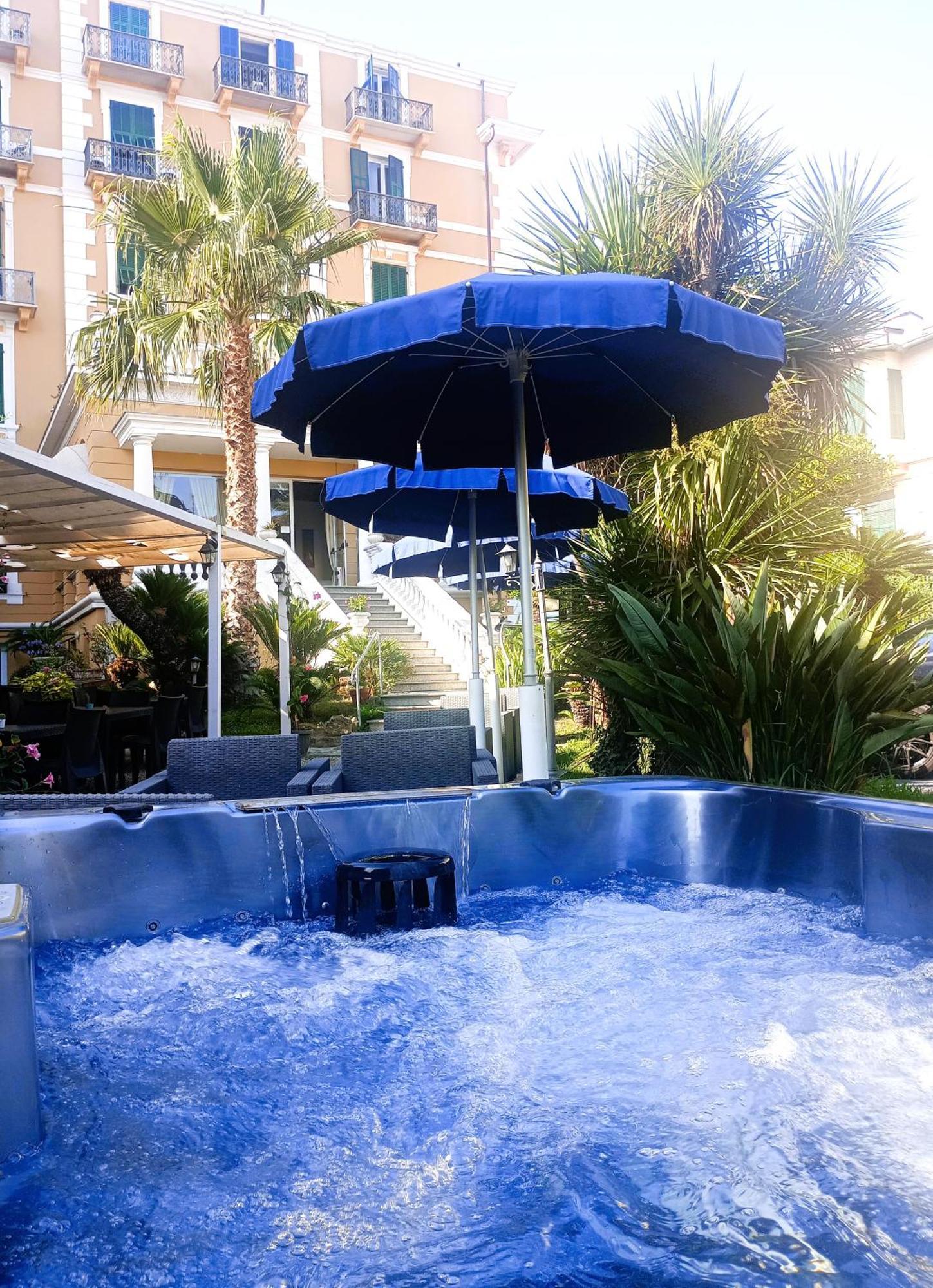 Hotel Morandi Sanremo Luaran gambar