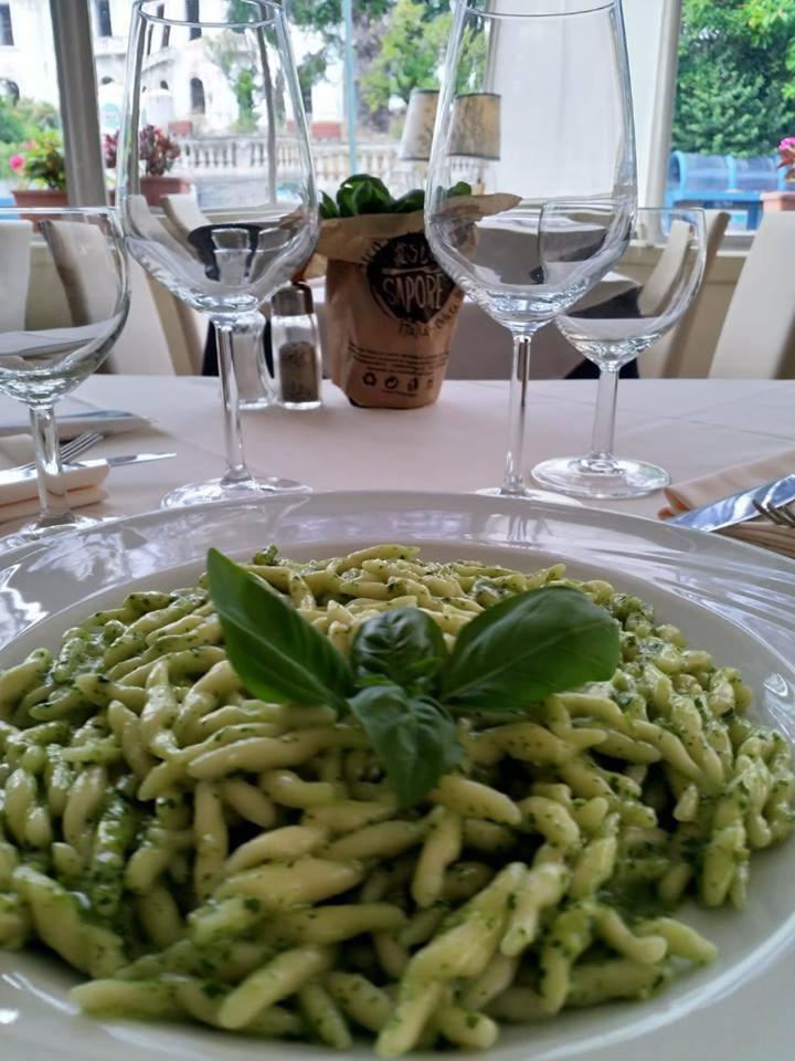 Hotel Morandi Sanremo Luaran gambar